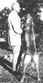 Френсис Ричард Барнс со своей собакой Динго